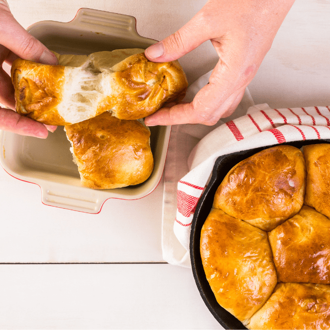 Store-Bought vs. Homemade Dinner Rolls: Which is More Budget-Friendly?