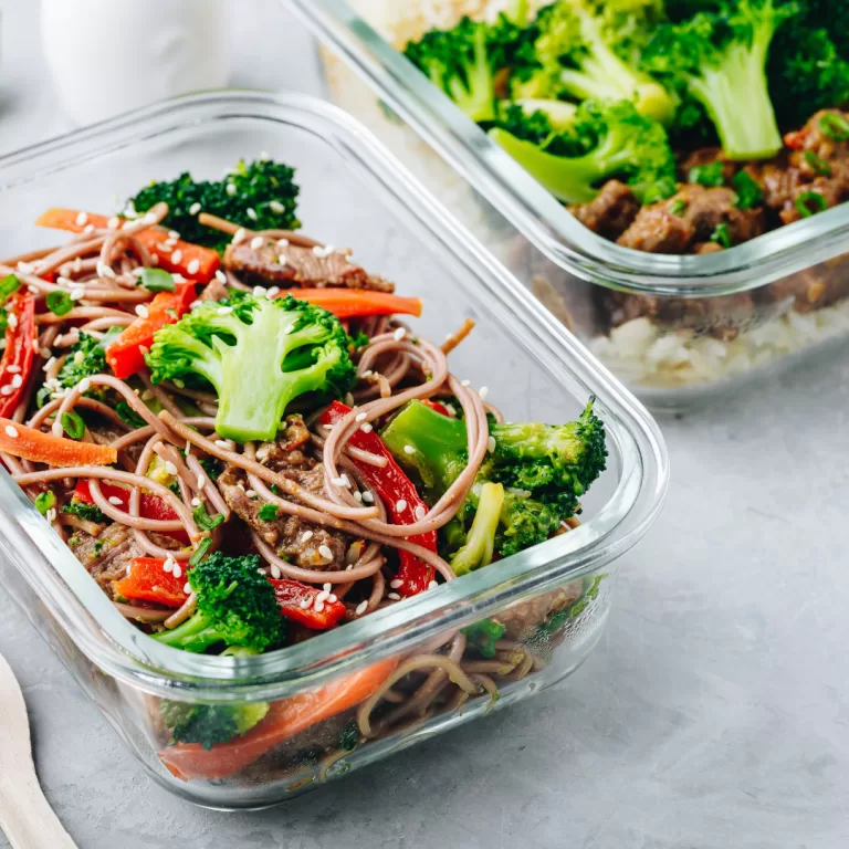 Easy Beef & Broccoli Noodles